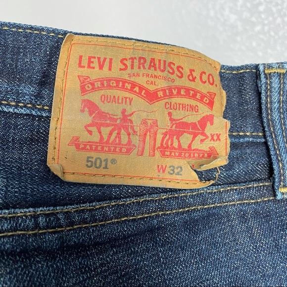 Levi’s 501 Jeans Buttonfly Dark Wash Mens Jeans - Picture 3 of 6